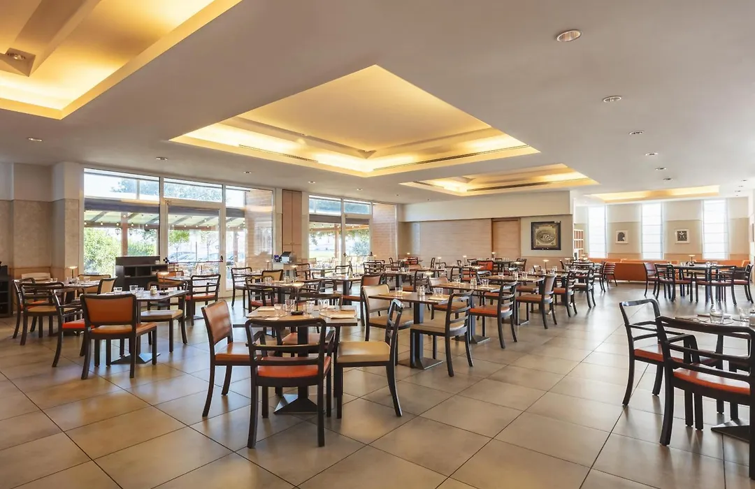 Hilton Garden Inn Rome Airport-1